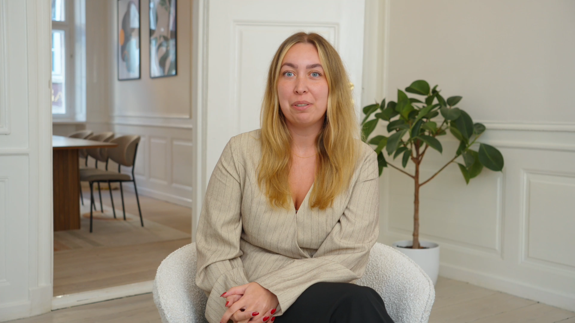 Liv Michelsen introduction